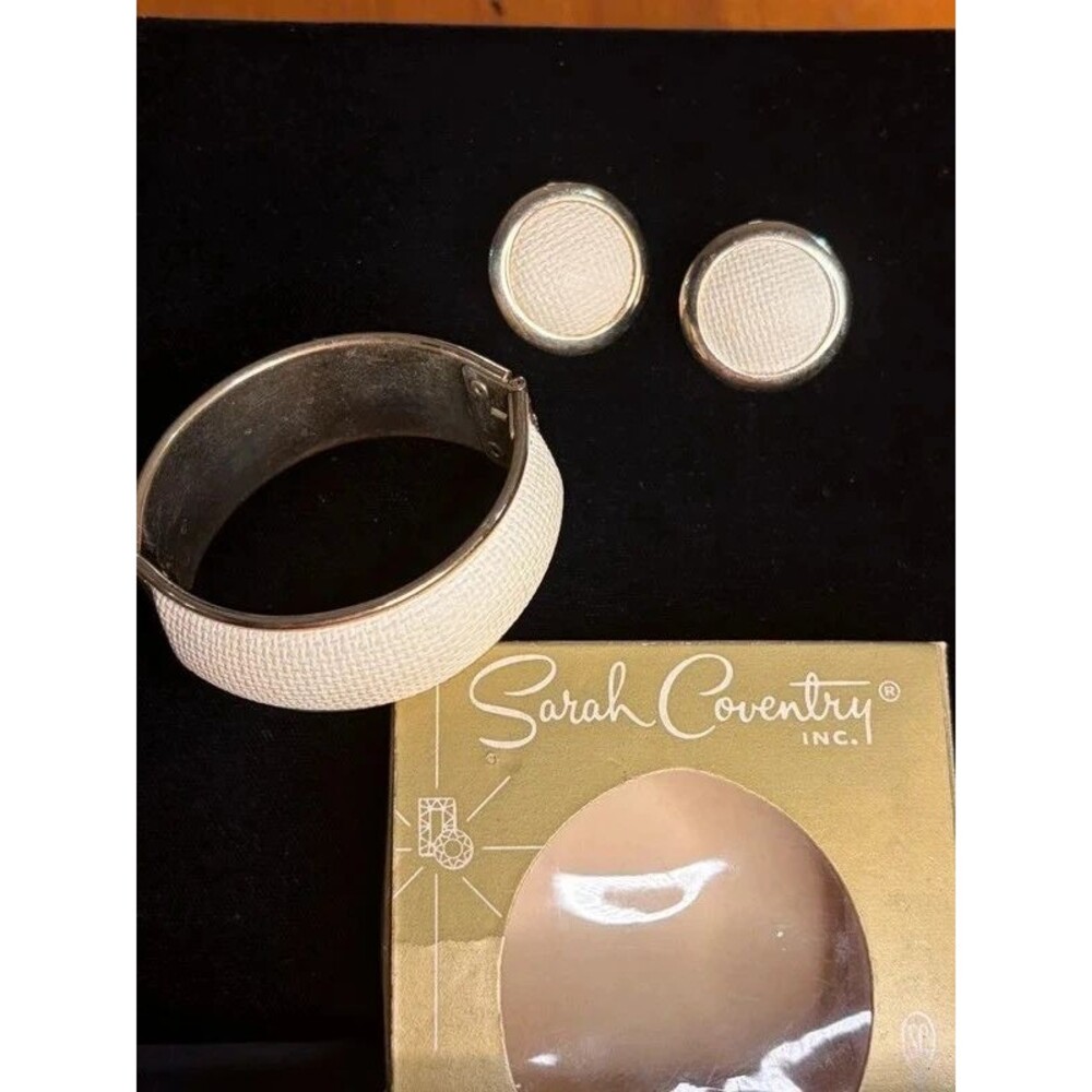Vintage Sarah Coventry Bracelet Earring Set
